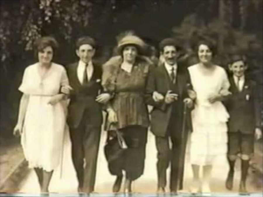 Jo Hoogeveen bij de Amsterdams-Joodse antiquairsfamilie Staal